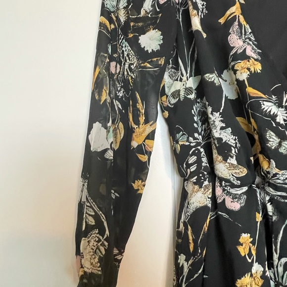 Petite butterfly romper - Picture 4 of 15